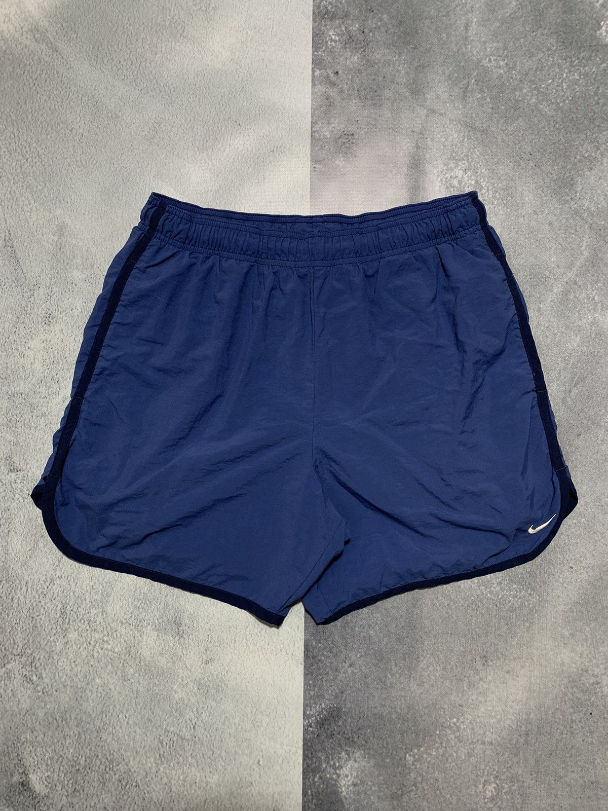 Nike × Vintage Vintage Nike shorts swoosh streetwear Y2K style size S Size US 30 / EU 46 - 1 Thumbnail