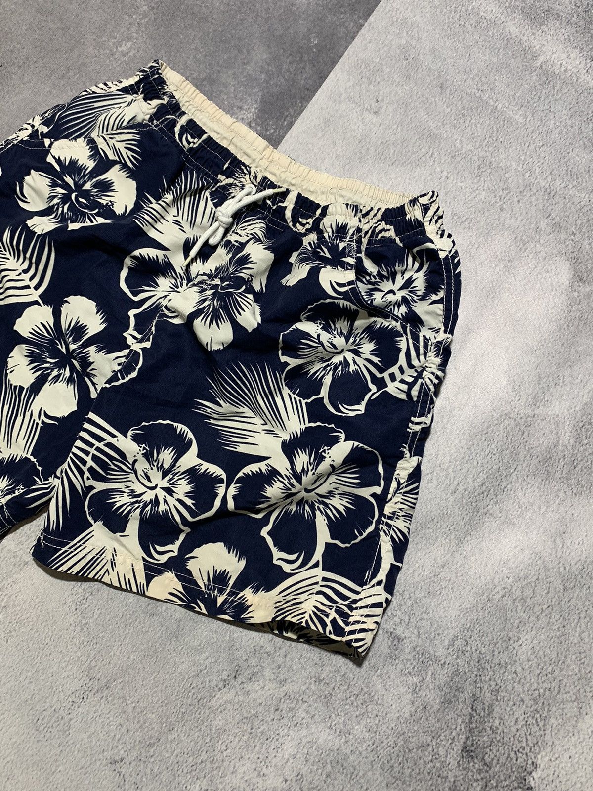 Vintage Vintage art shorts streetwear Y2K casual style size S Size US 30 / EU 46 - 4 Thumbnail