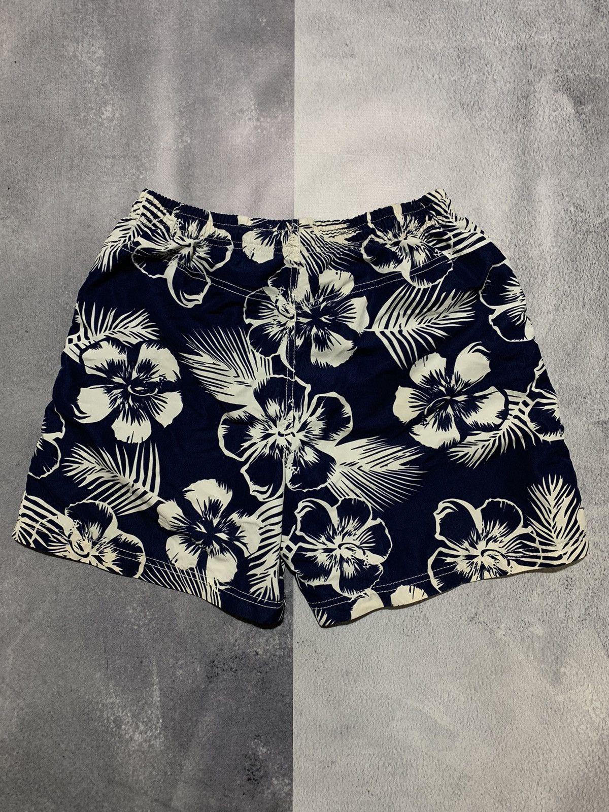 Vintage Vintage art shorts streetwear Y2K casual style size S Size US 30 / EU 46 - 6 Thumbnail