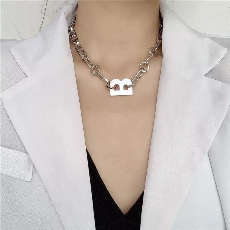 Jewelry × Vintage Letter B Thick Chain Link Jewelry Necklace Size ONE SIZE - 3 Thumbnail