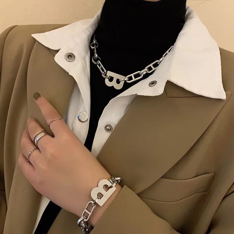 Jewelry × Vintage Letter B Thick Chain Link Jewelry Necklace Size ONE SIZE - 4 Thumbnail