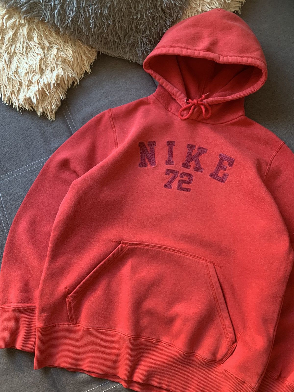 Nike Vintage Nike Spell Out Y2K Hoodie streetwear Size US S / EU 44-46 / 1 - 3 Thumbnail