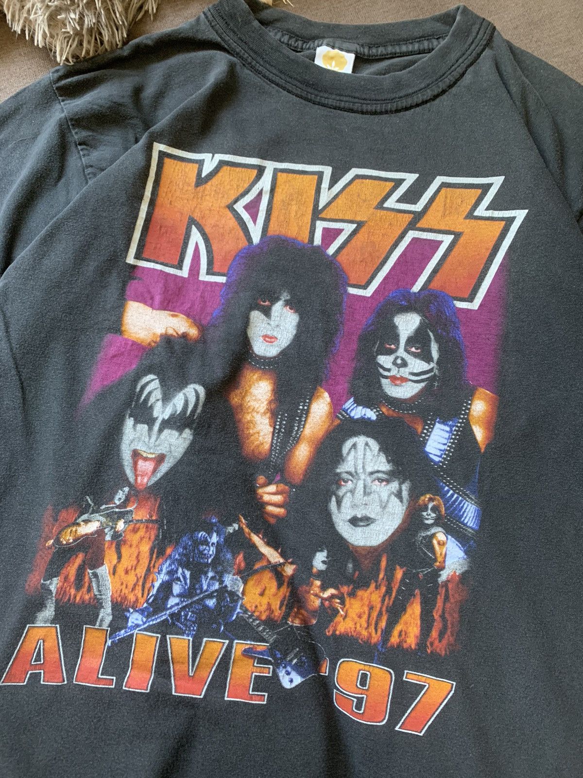 Band Tees Vintage Kiss Alive Worldwide Tour T Shirt 90s 96 97 Size US L / EU 52-54 / 3 - 5 Thumbnail