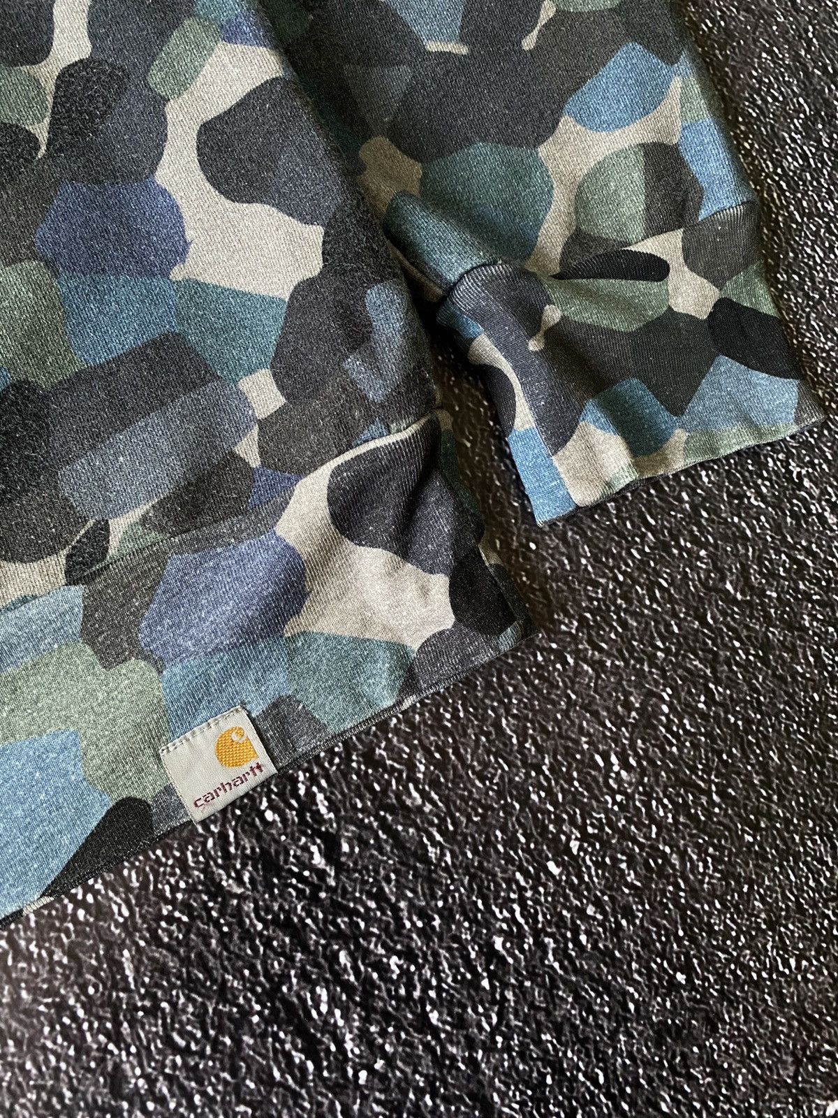 Carhartt Vintage Carhartt Camo Paint Sweat Sweatshirt Size M Size US M / EU 48-50 / 2 - 4 Thumbnail