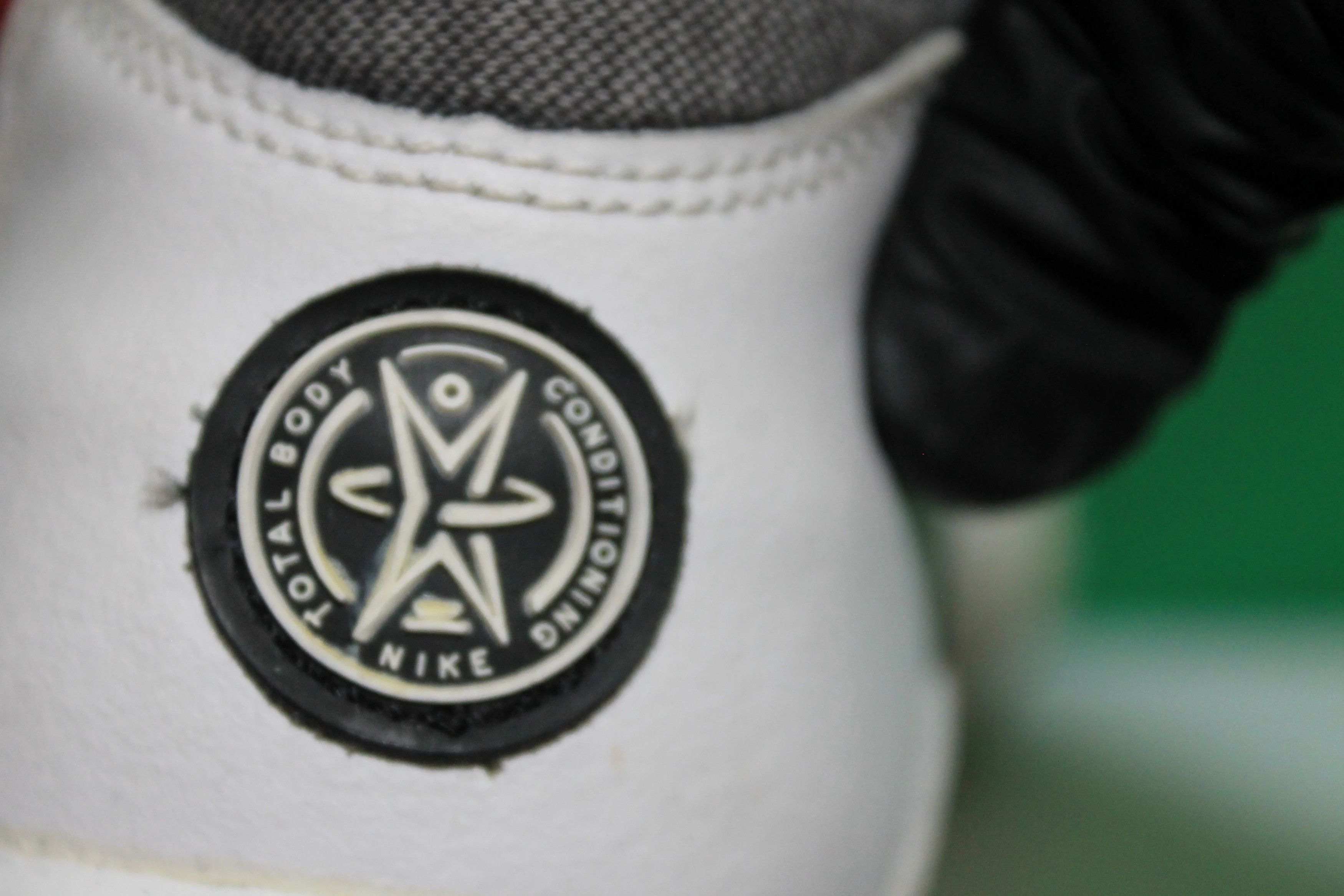 Nike × Nike ACG × Vintage Vintage 90s Nike Air Total Body Conditioning High Top Size US 6 / EU 39 - 10 Thumbnail