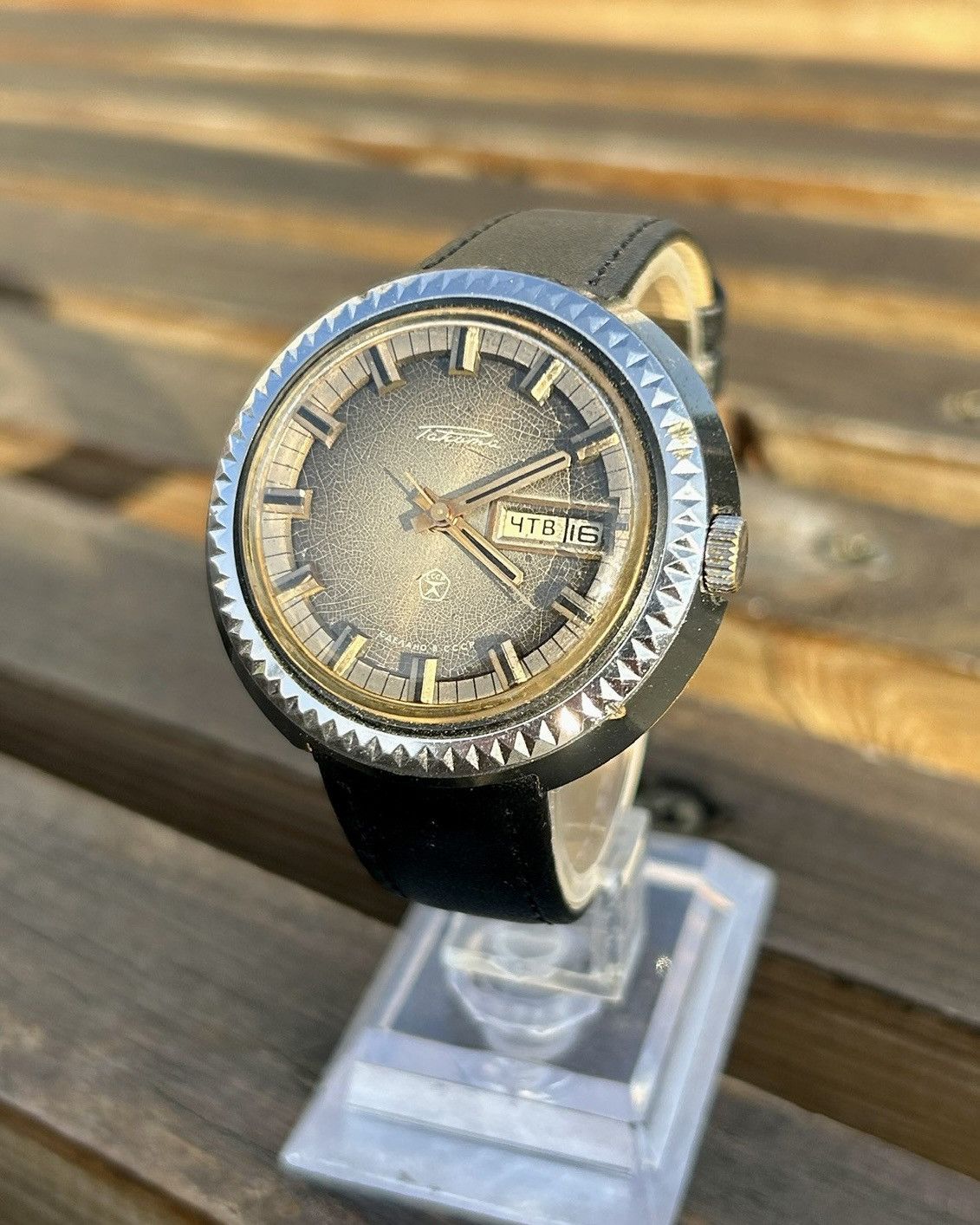 Vintage Vintage Rare Soviet Mechanical Watch Raketa Puck USSR 1980s Size ONE SIZE - 1 Thumbnail