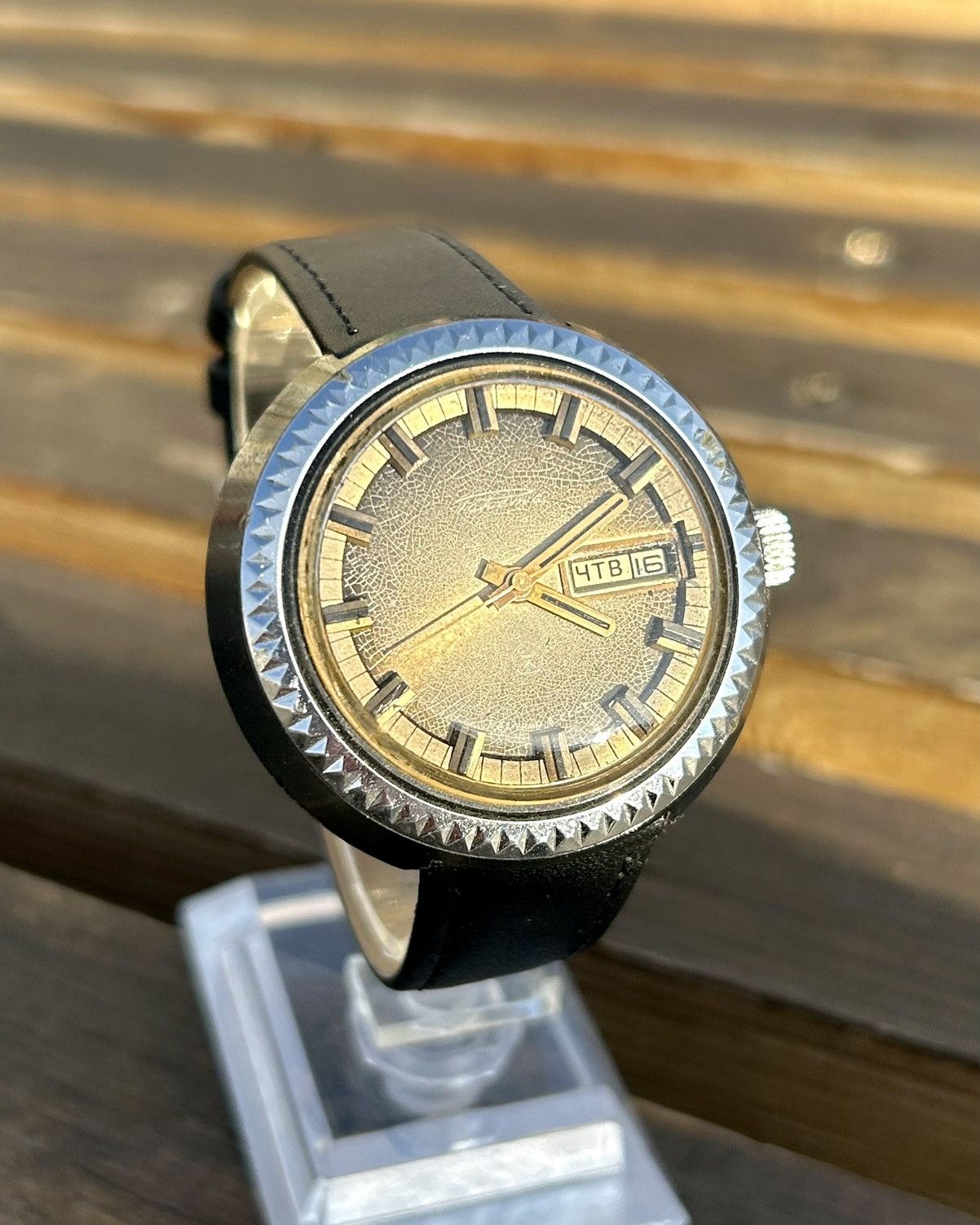 Vintage Vintage Rare Soviet Mechanical Watch Raketa Puck USSR 1980s Size ONE SIZE - 8 Thumbnail