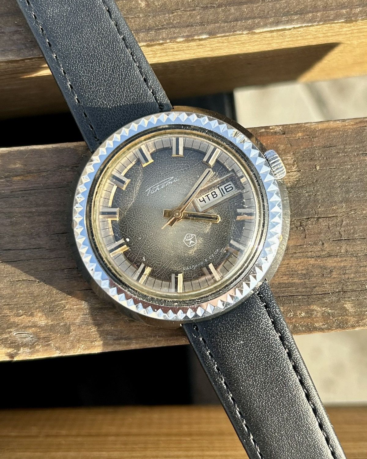 Vintage Vintage Rare Soviet Mechanical Watch Raketa Puck USSR 1980s Size ONE SIZE - 13 Thumbnail