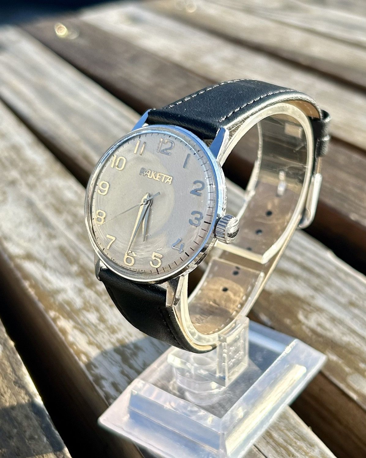 Vintage Vintage Soviet Raketa Watch Mechanical Wristwatch USSR 1980s Size ONE SIZE - 4 Thumbnail