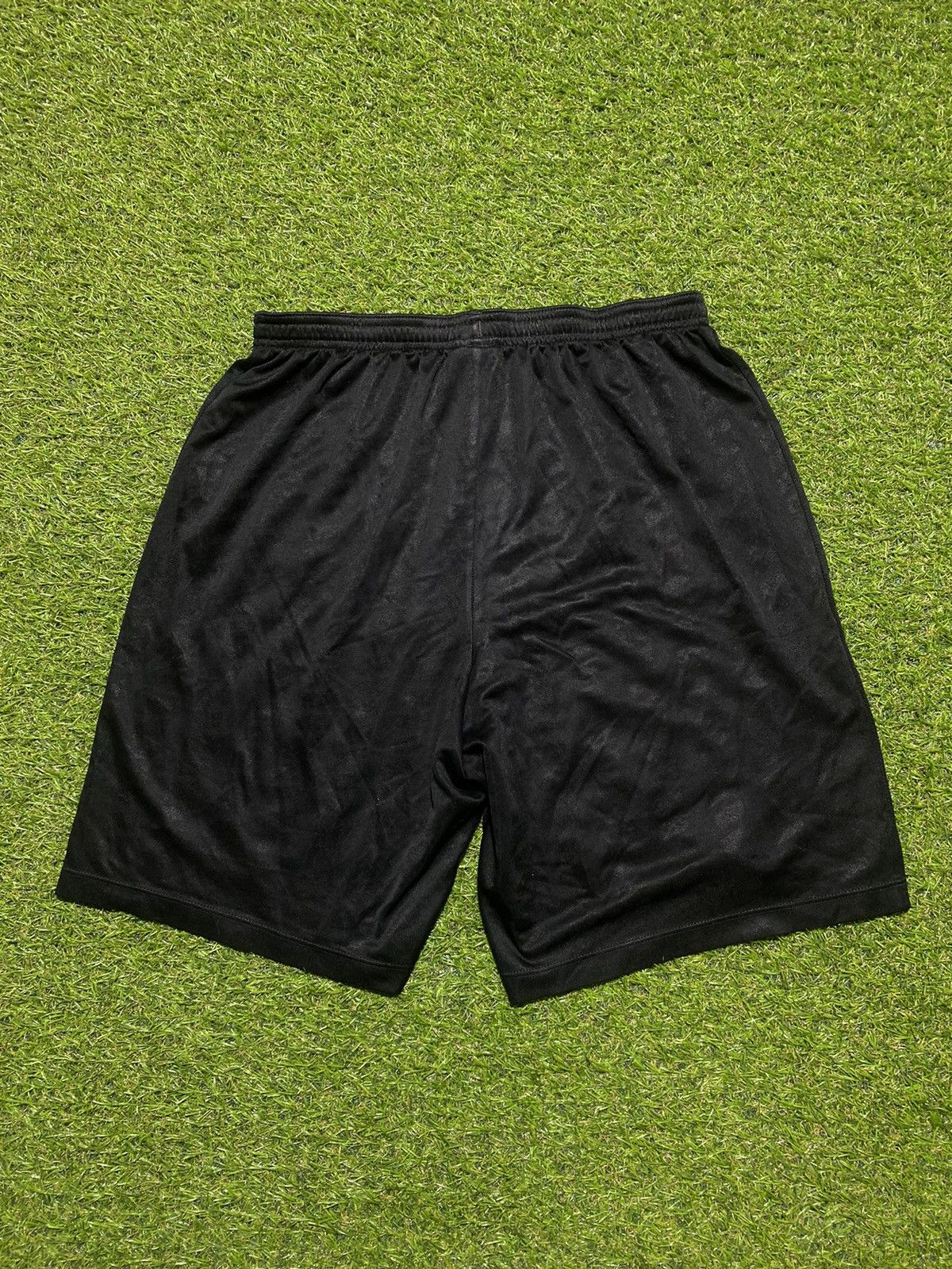 Nike Vintage Nike shorts streetwear swoosh casual y2k size L Size US 34 / EU 50 - 3 Thumbnail