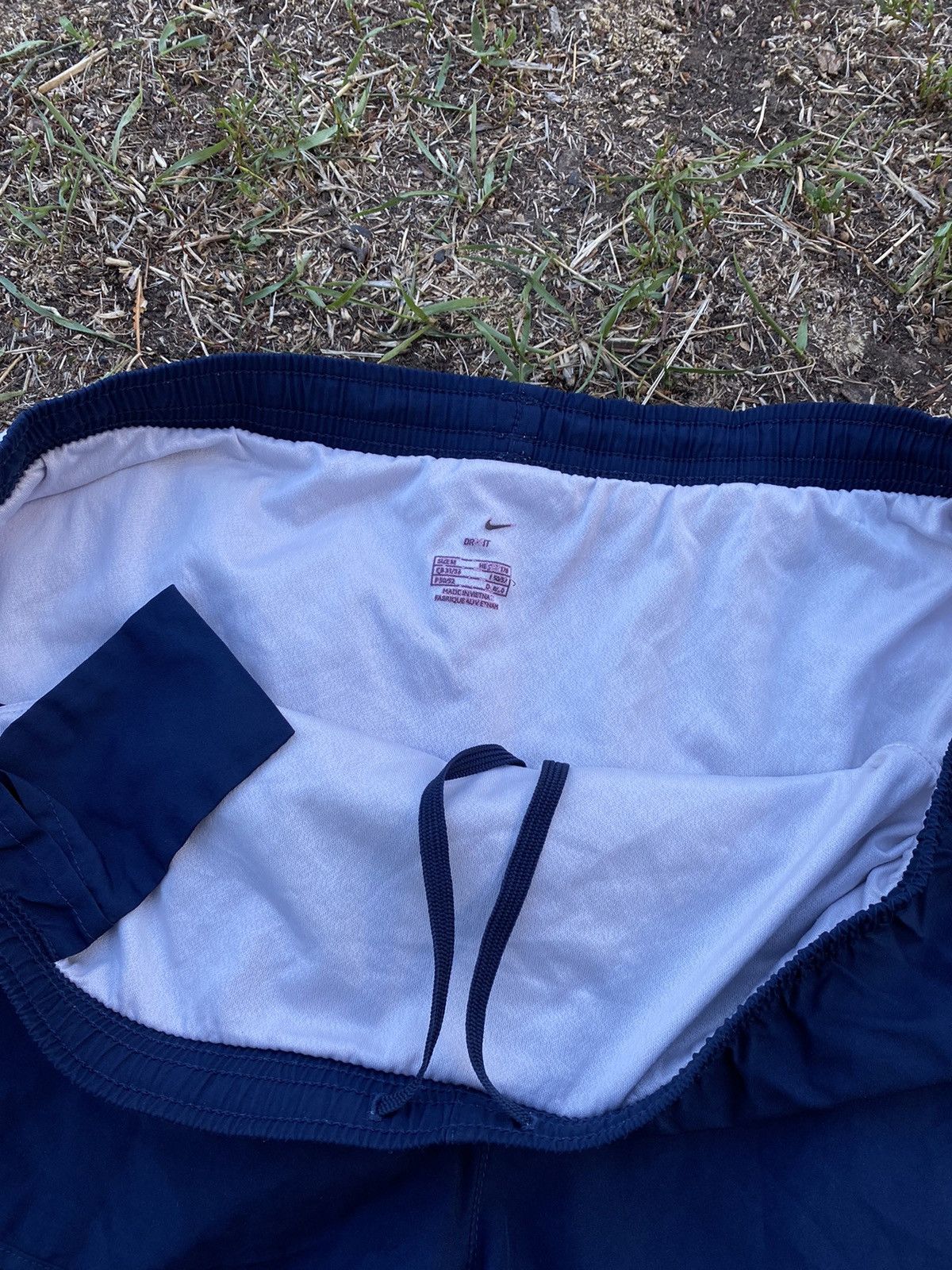 Nike Vintage Nike shorts streetwear swoosh casual y2k size M Size US 32 / EU 48 - 3 Thumbnail