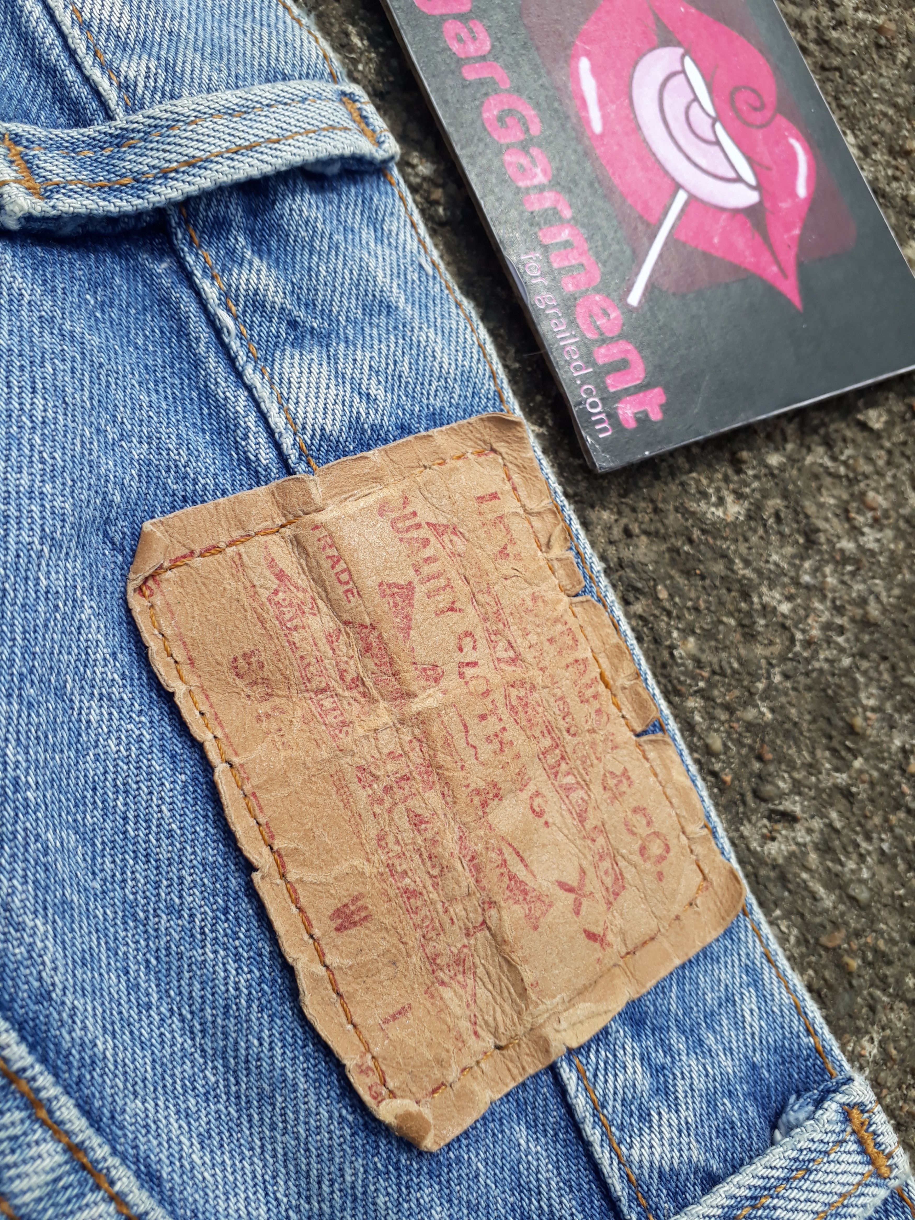 Levi's × Vintage Levis 501 Kurt Cobain Smiley Jeans Size US 31 - 6 Thumbnail