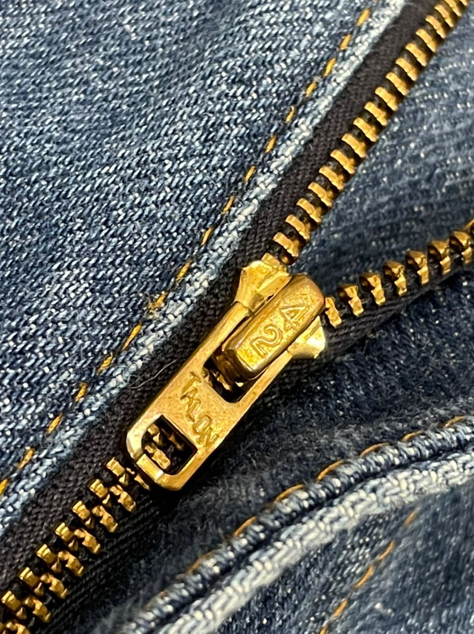 Levi's Levis 646 Bell Bottom Flare Bootcut TALON USA Jeans Size US 28 / EU 44 - 6 Thumbnail