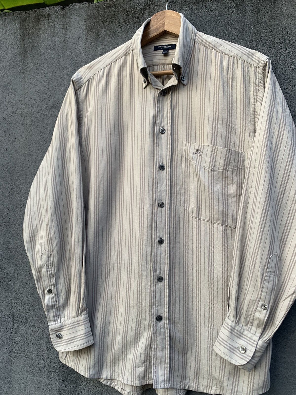 Burberry BURBERRY LONDON BUTTON DOWN SHIRTS Size US M / EU 48-50 / 2 - 6 Thumbnail