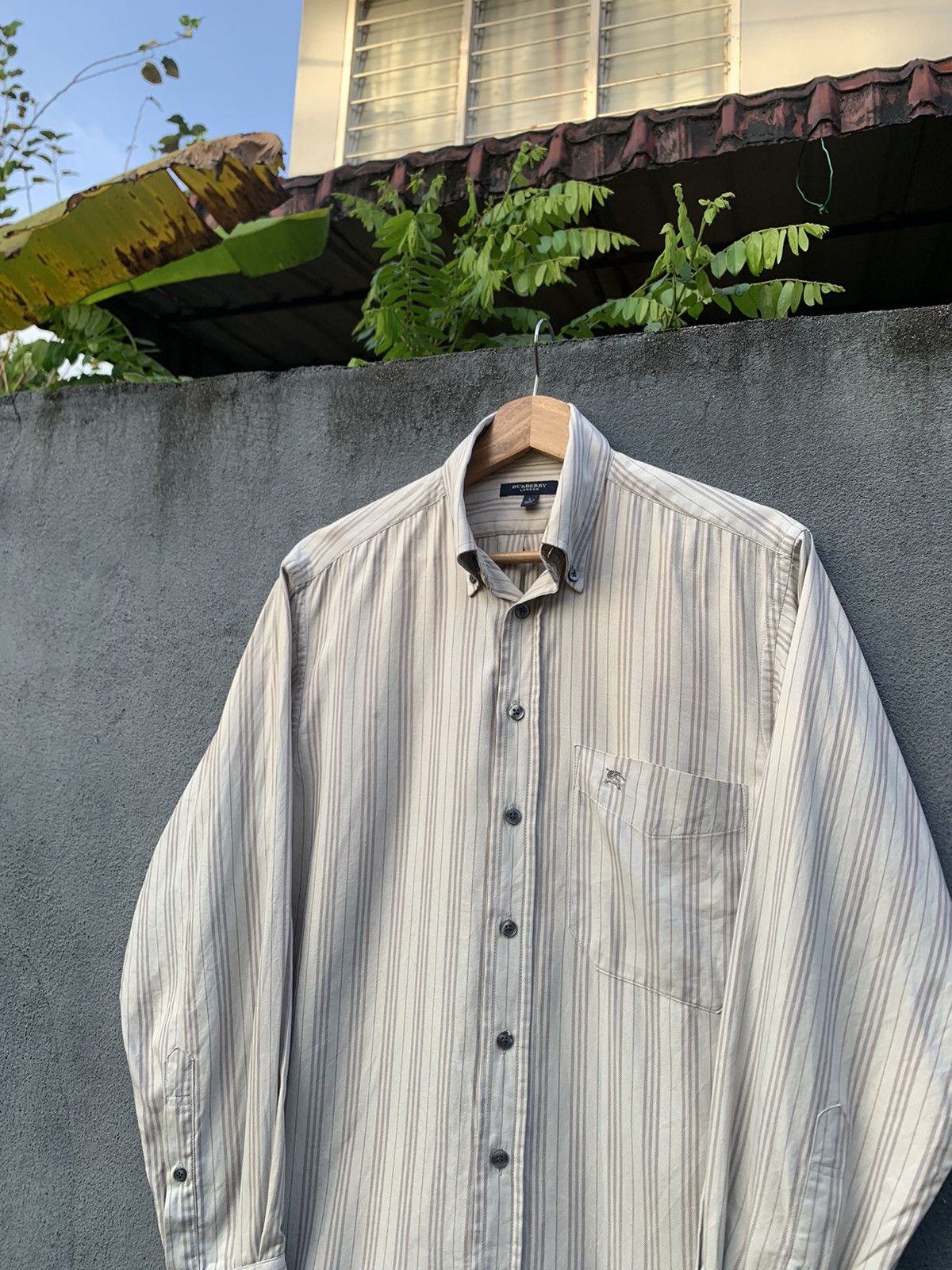 Burberry BURBERRY LONDON BUTTON DOWN SHIRTS Size US M / EU 48-50 / 2 - 4 Thumbnail