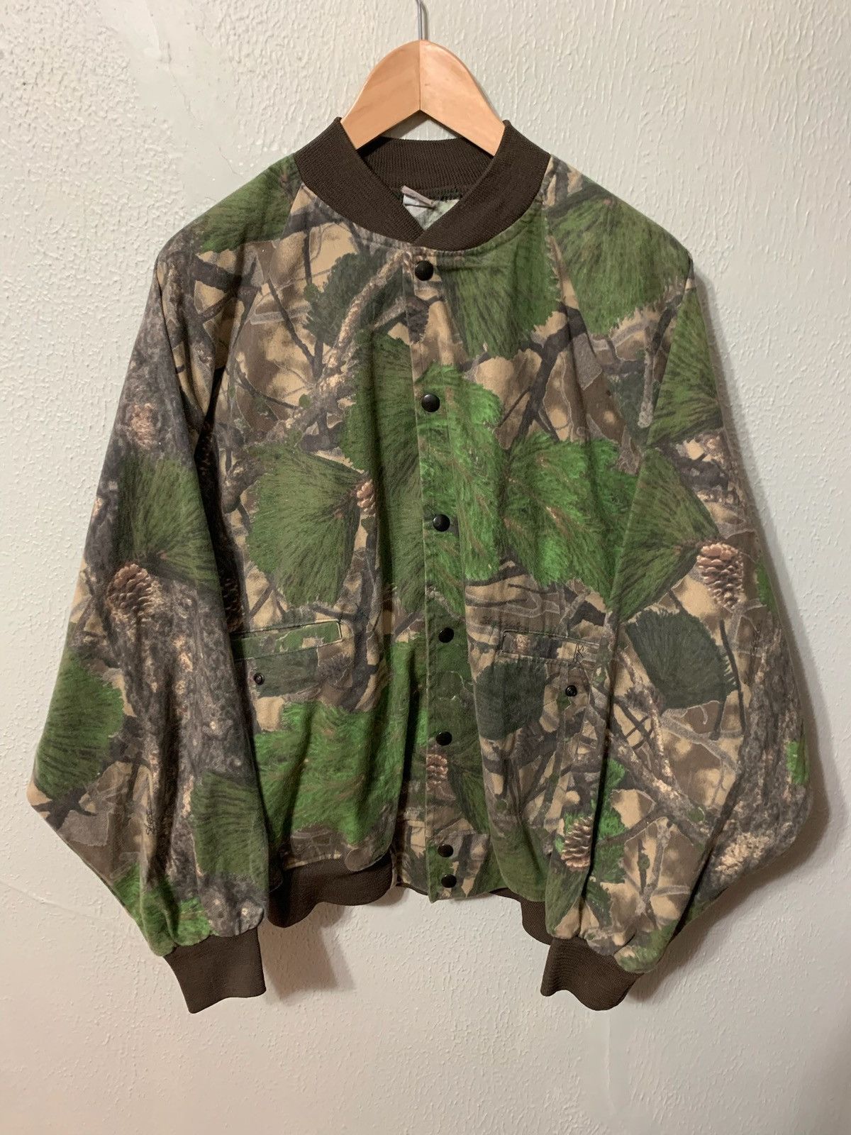 Vintage Vintage White Pine Camo Realtree Jacket | Grailed