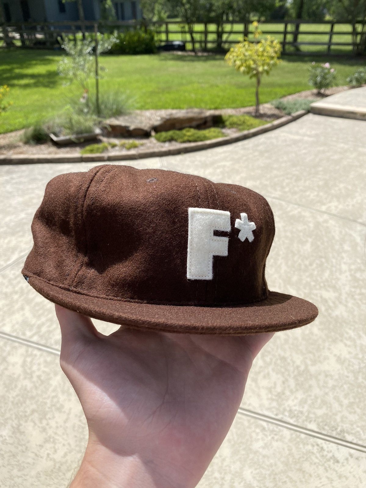 帽子 GOLF le FLEUR STRIPED F* FITTEDHAT BROWN Golf le Fleur x New Era Striped F* 59FIFTY Fitted Hat - Size