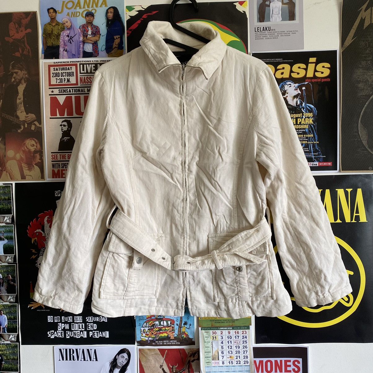 image of Vintage Jasper Minx White Corduroy Jacket, Women's (Size Medium)