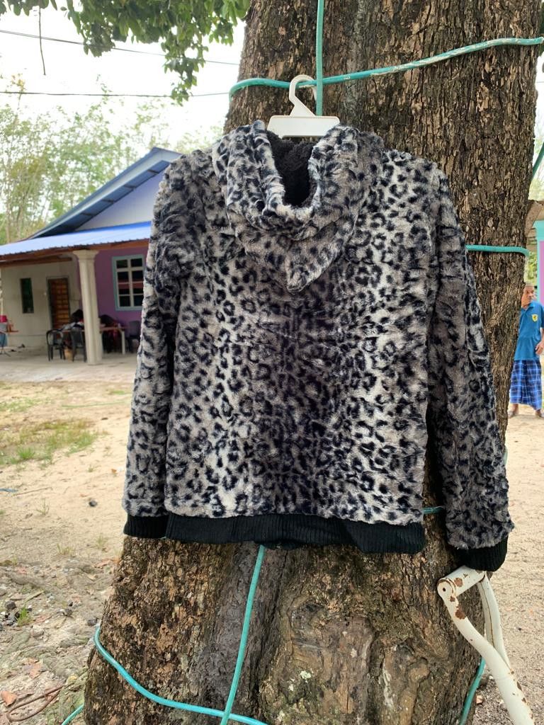 Japanese Brand Snow Leopard Design Faux Fur zipper Hoodie Size M / US 6-8 / IT 42-44 - 2 Thumbnail
