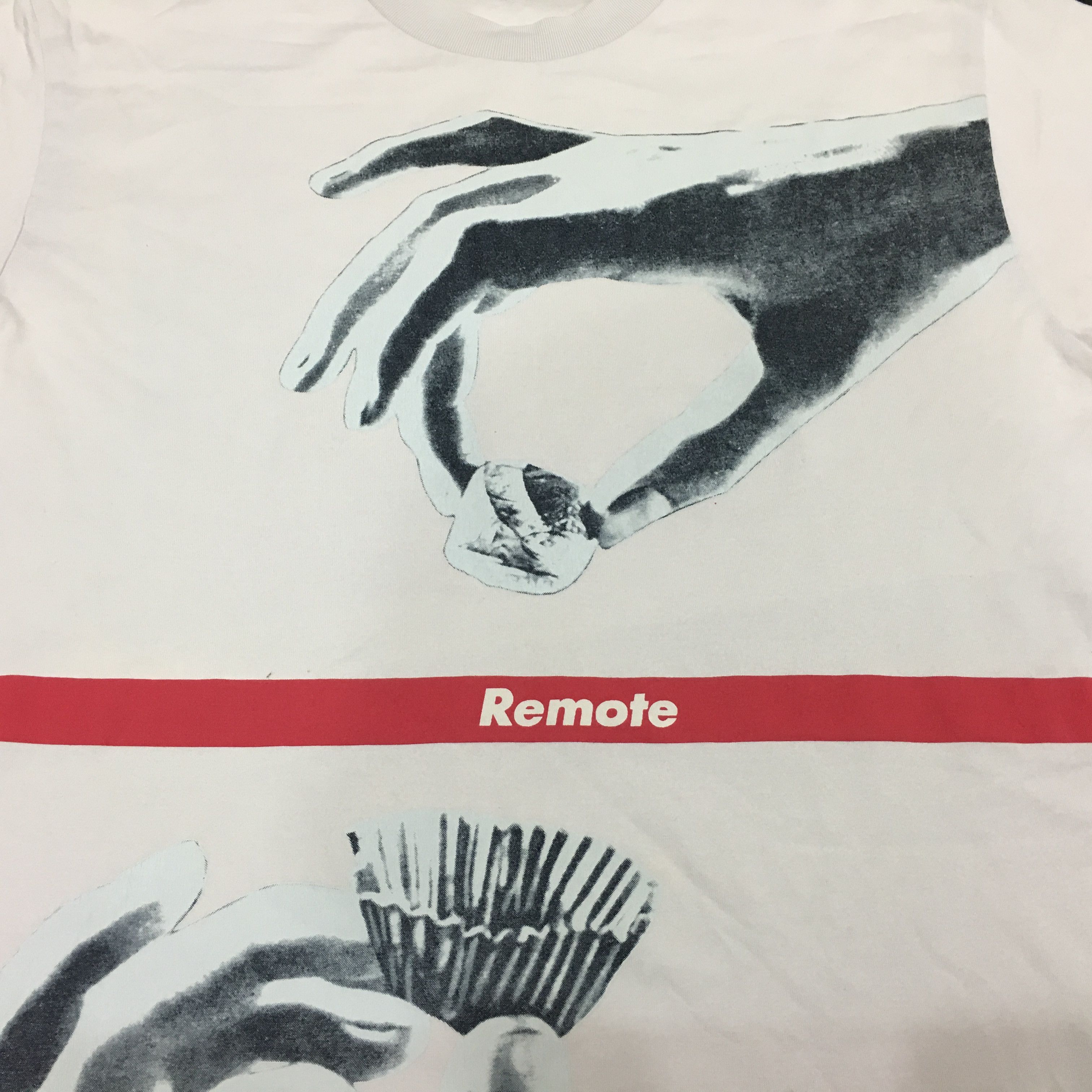 洋書 Remote Control Barbara Kruger Remote Control: Power, Cultures, and the World of