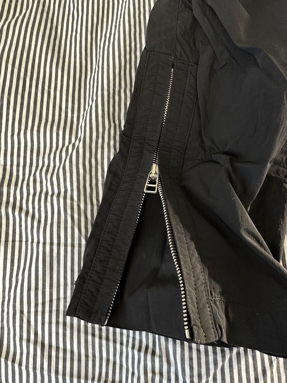 Helmut Lang Black Nylon Zipped Pants Size US 29 - 3 Thumbnail