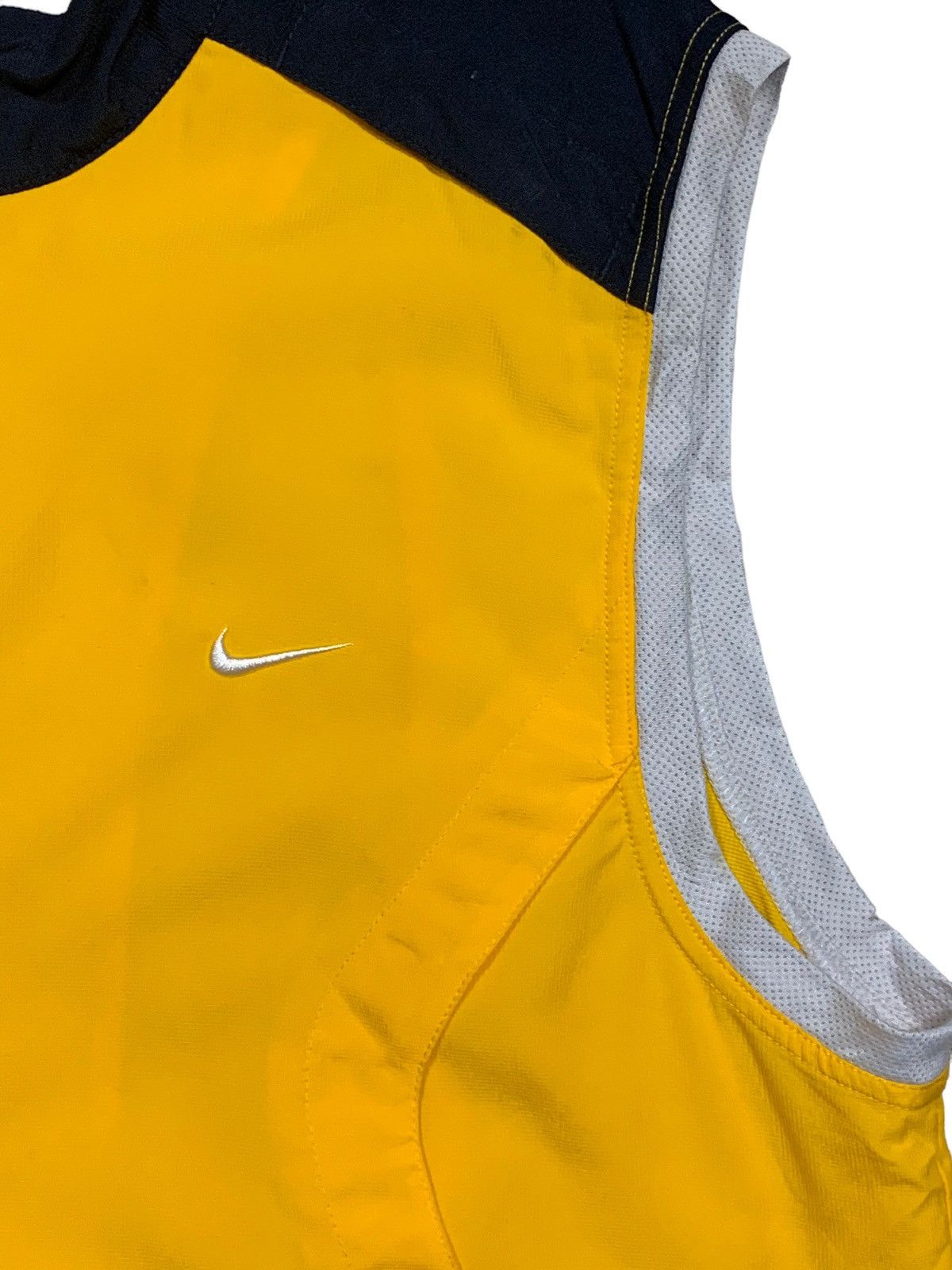 Nike × Nike ACG Vintage 00s Nike Vest Dri Fit Size US L / EU 52-54 / 3 - 4 Thumbnail
