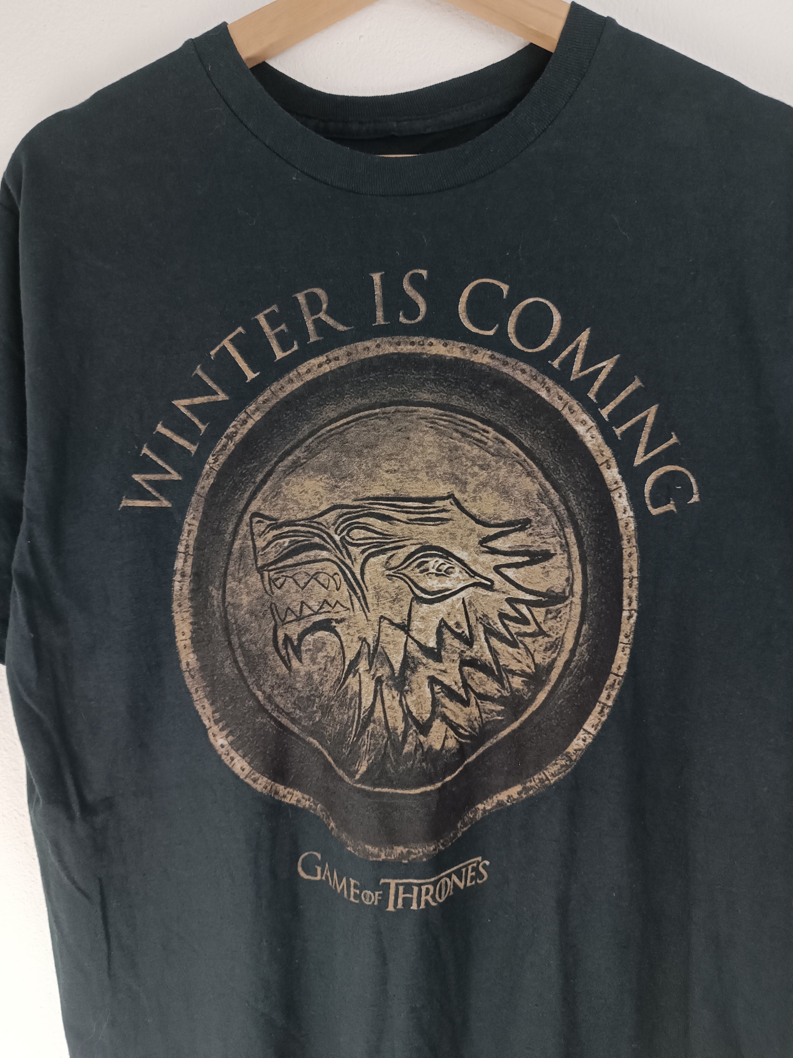 Vintage GAME OF THRONES HBO PROMO TEE lannister medieval dragon Size US L / EU 52-54 / 3 - 5 Thumbnail