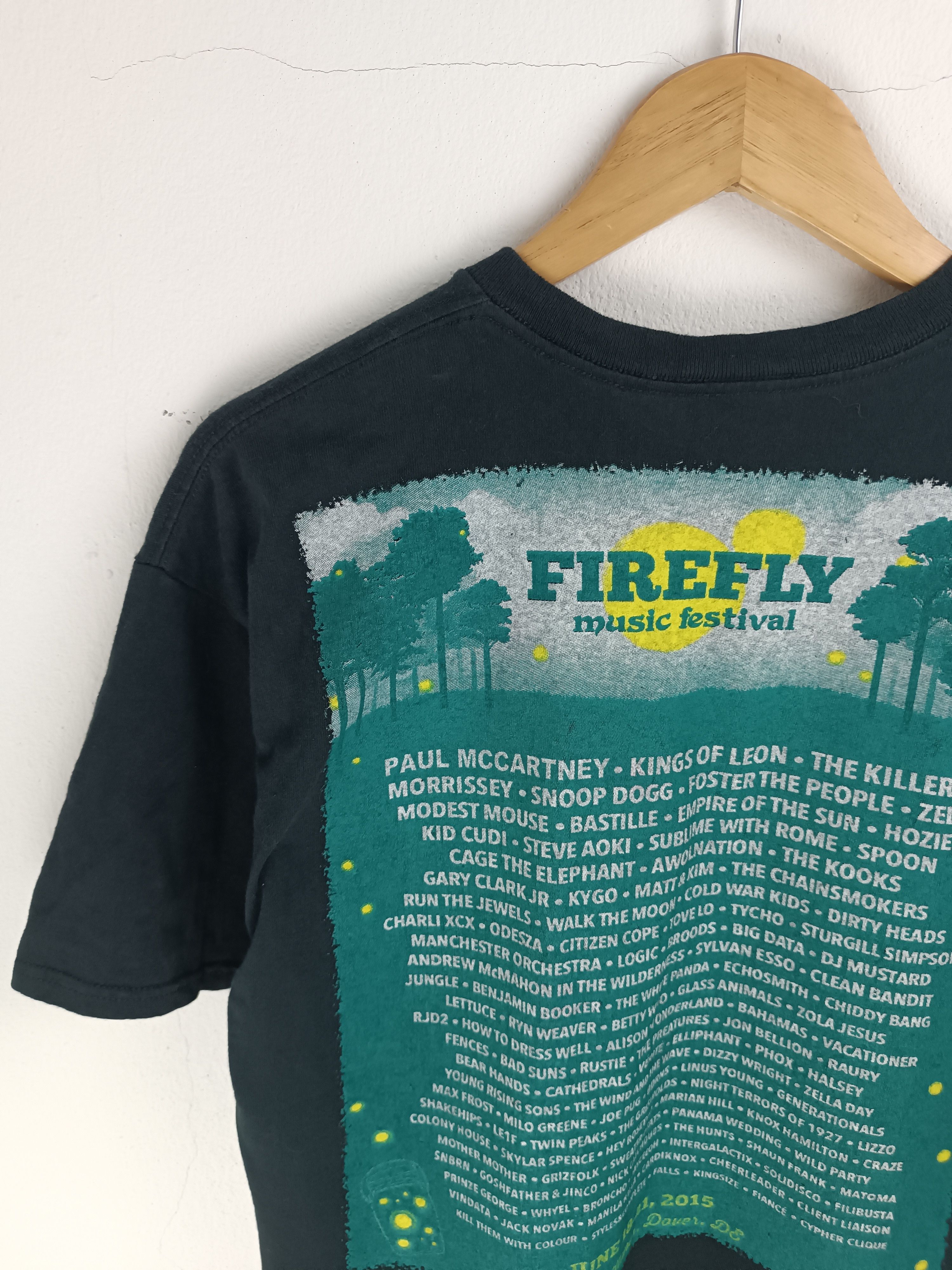 Band Tees VINTAGE FIREFLY 2015 MUSIC FESTIVAL (coachella lollapalooza) Size US L / EU 52-54 / 3 - 10 Thumbnail