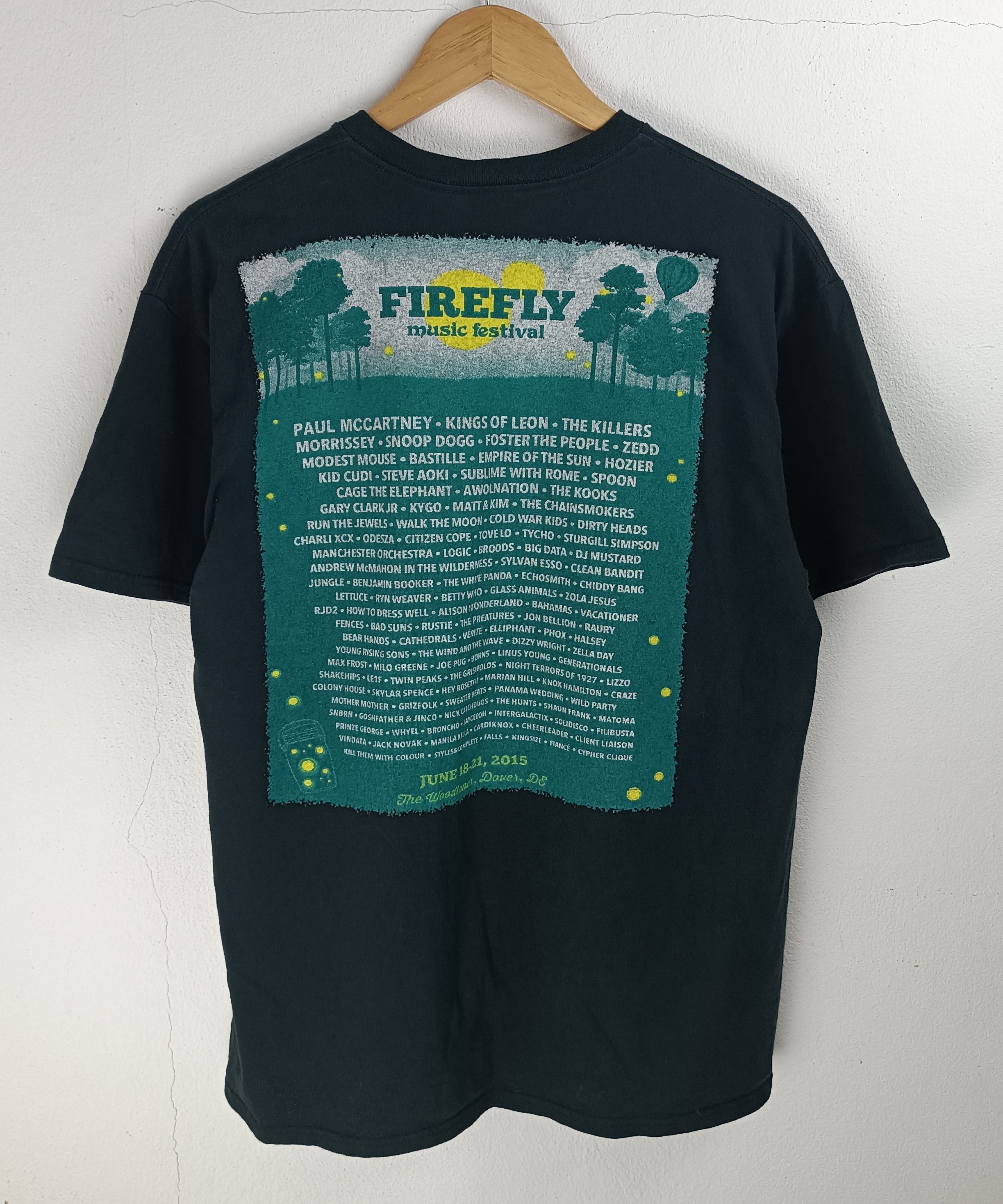 Band Tees VINTAGE FIREFLY 2015 MUSIC FESTIVAL (coachella lollapalooza) Size US L / EU 52-54 / 3 - 8 Thumbnail