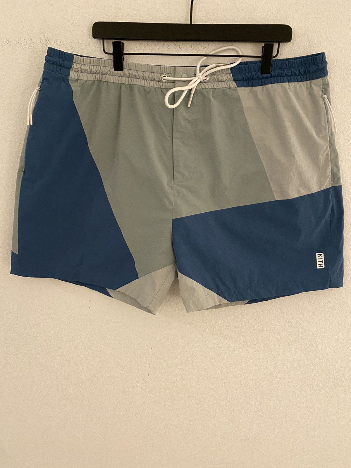 kith knicks shorts