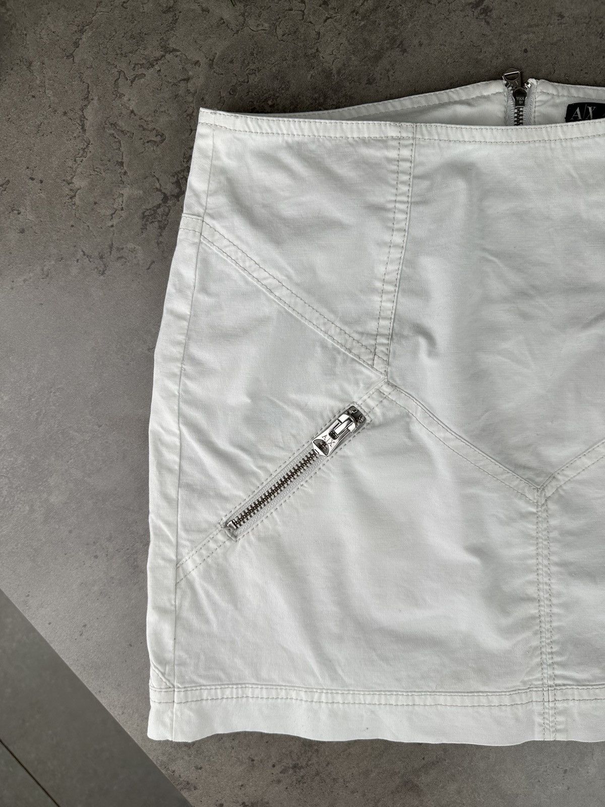 Armani Exchange Armani Exchange Mini Skirt Size 25" / US 0 / IT 36 - 2 Thumbnail
