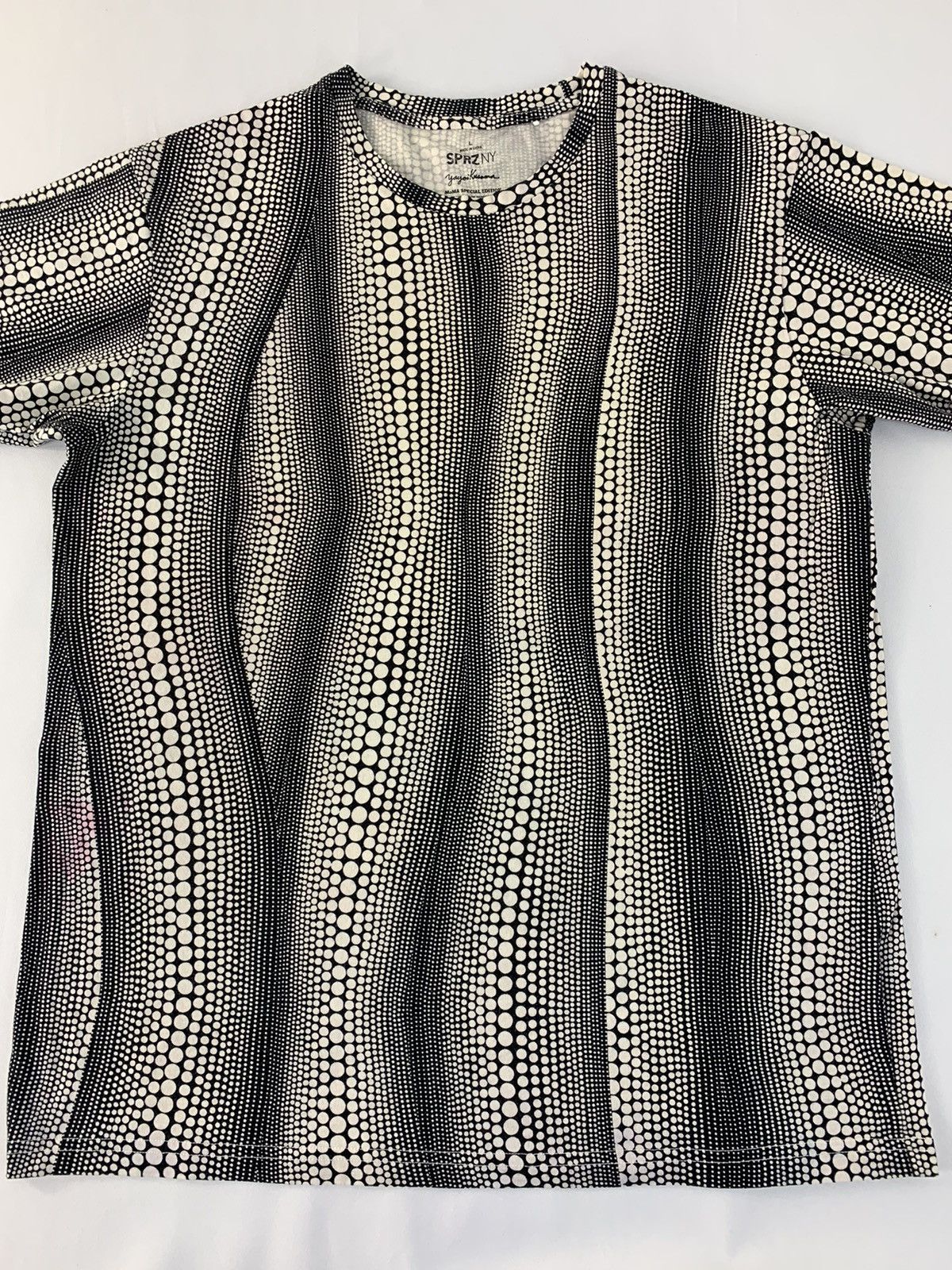 Designer × Japanese Brand × Yayoi Kusama Hype SPRZNY MoMA Edition Yayoi Kusama Baloon Psychedelic Tee Size US L / EU 52-54 / 3 - 3 Thumbnail