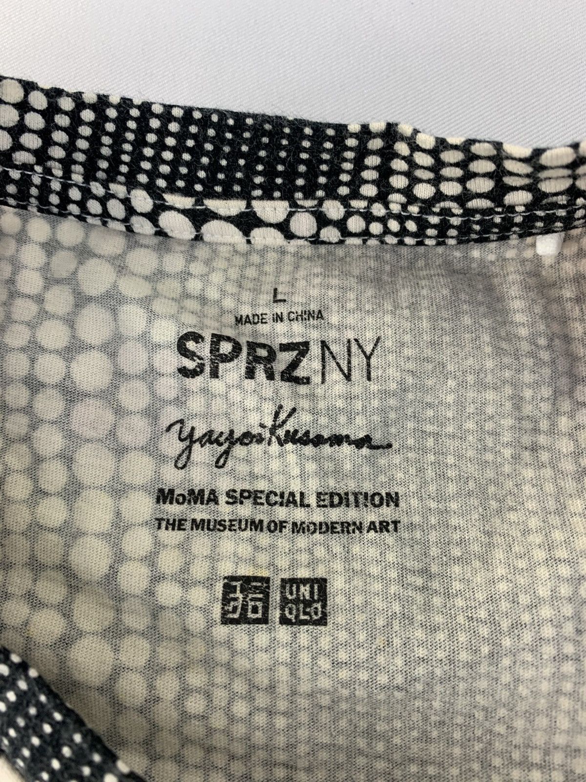 Designer × Japanese Brand × Yayoi Kusama Hype SPRZNY MoMA Edition Yayoi Kusama Baloon Psychedelic Tee Size US L / EU 52-54 / 3 - 6 Thumbnail