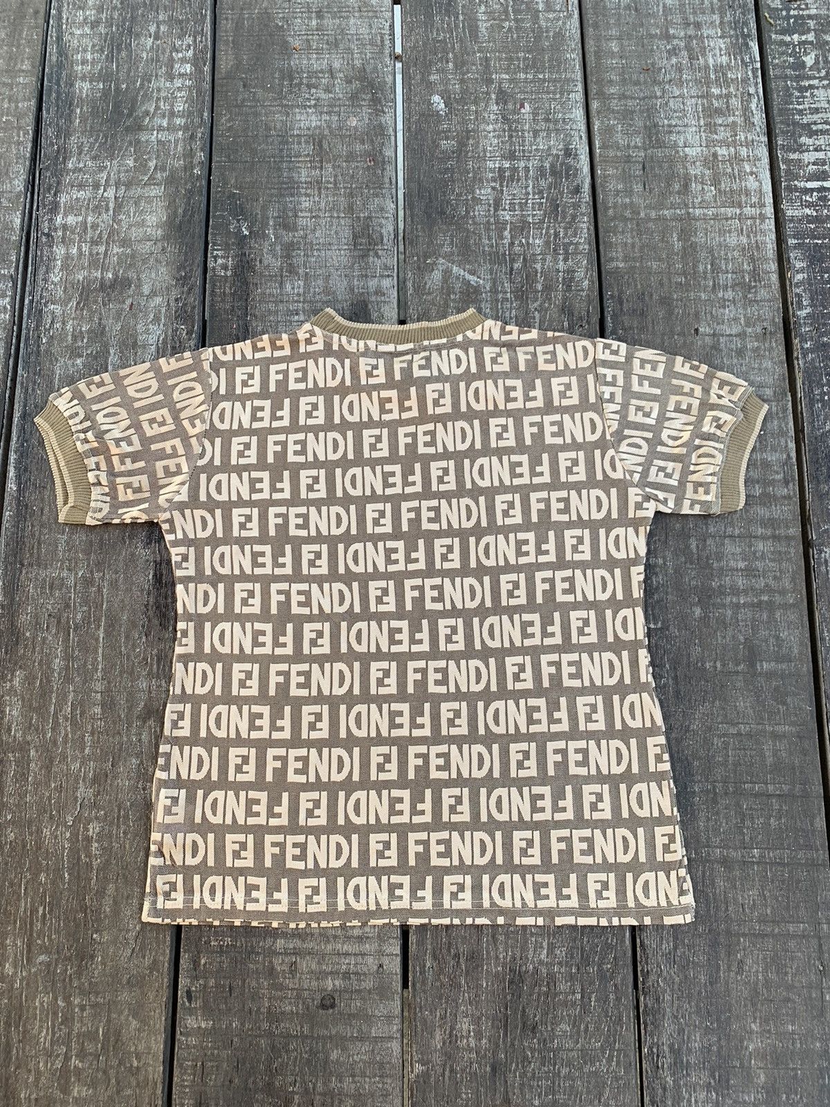Fendi Fendi crew neck short sleeve monogram nice design Size S / US 4 / IT 40 - 2 Thumbnail