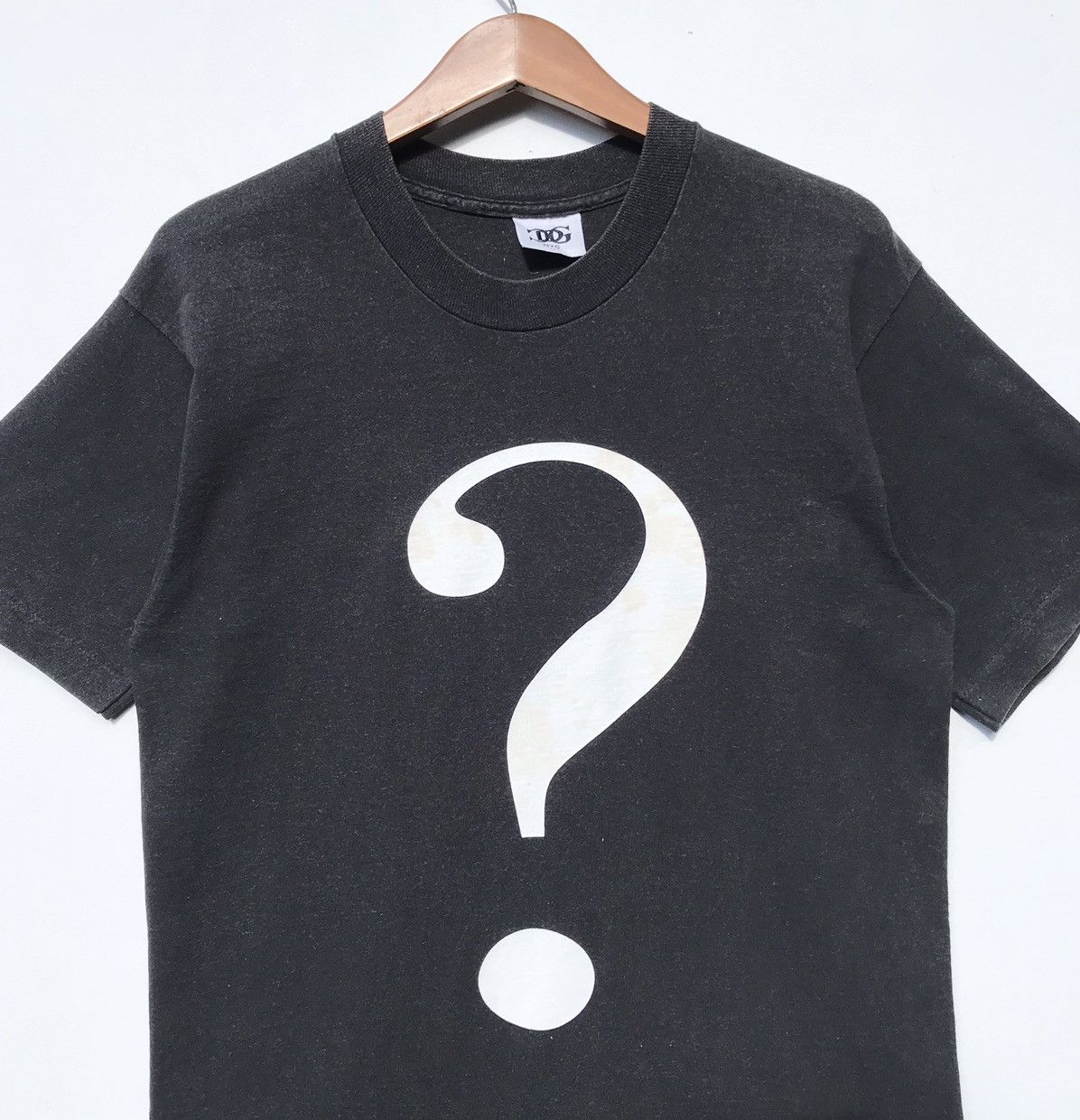 Vintage Vintage 90s CG Design 94 Question Mark Tee Sun Faded Size US M / EU 48-50 / 2 - 5 Thumbnail