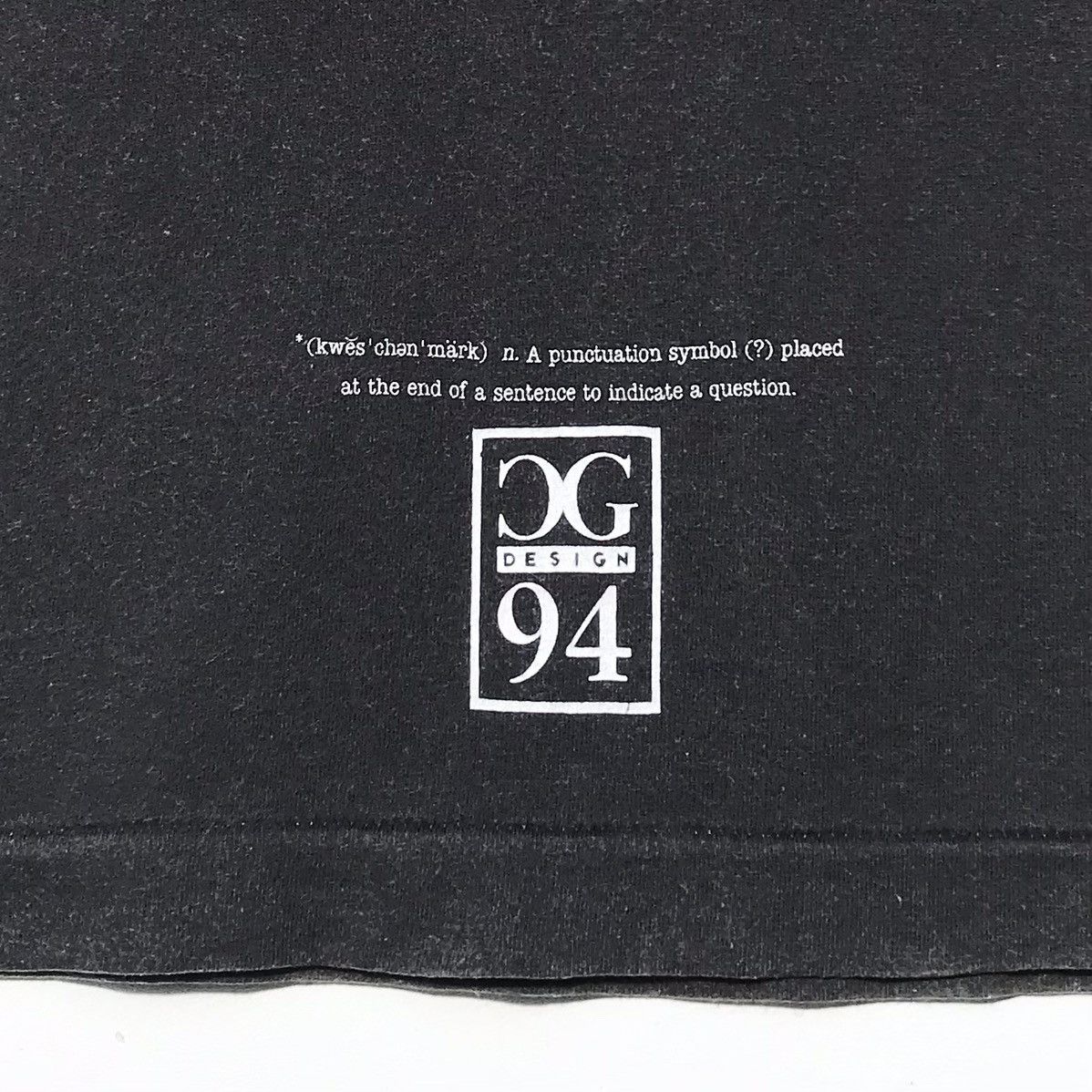 Vintage Vintage 90s CG Design 94 Question Mark Tee Sun Faded Size US M / EU 48-50 / 2 - 13 Thumbnail