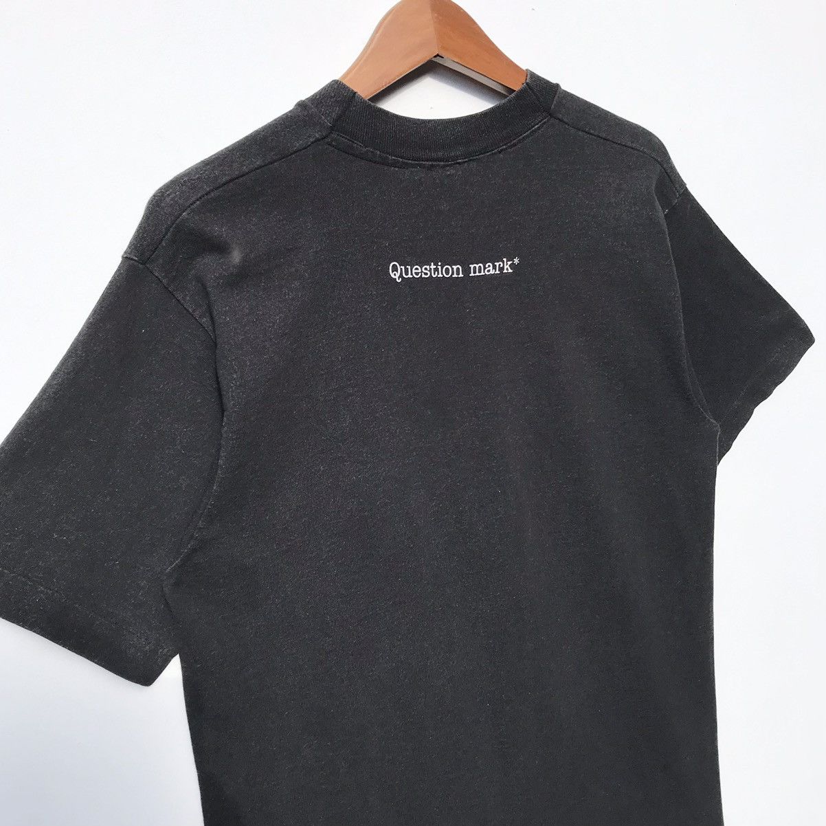 Vintage Vintage 90s CG Design 94 Question Mark Tee Sun Faded Size US M / EU 48-50 / 2 - 11 Thumbnail