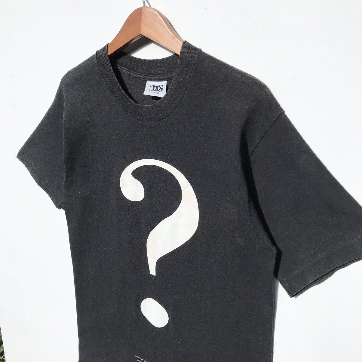 Vintage Vintage 90s CG Design 94 Question Mark Tee Sun Faded Size US M / EU 48-50 / 2 - 8 Thumbnail
