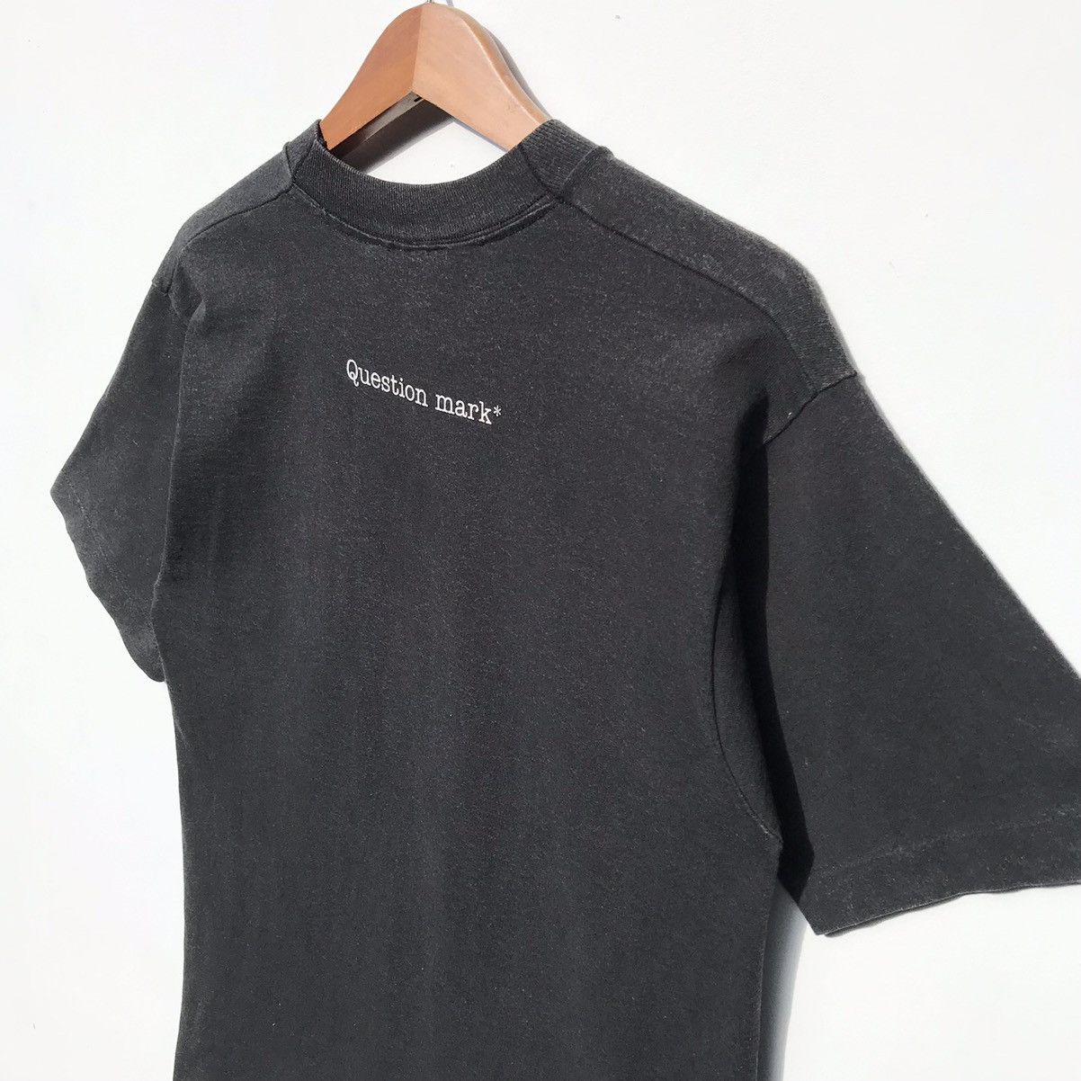 Vintage Vintage 90s CG Design 94 Question Mark Tee Sun Faded Size US M / EU 48-50 / 2 - 12 Thumbnail
