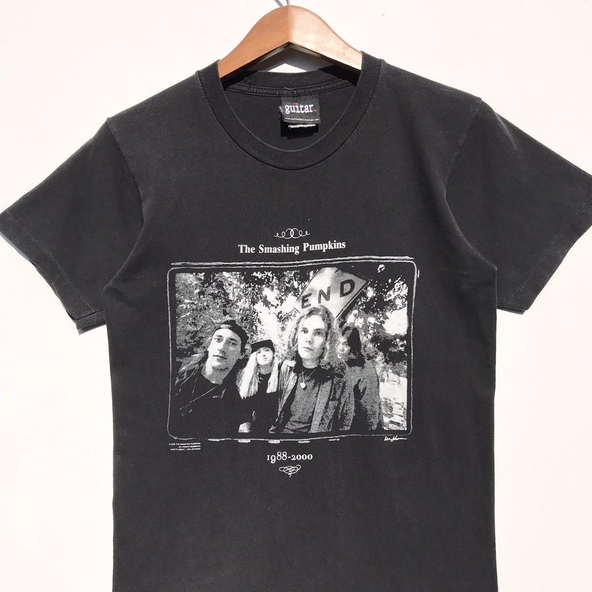 Band Tees Vintage The Smashing Pumpkins Band Tee Bootleg ©️2000 Size US S / EU 44-46 / 1 - 10 Thumbnail