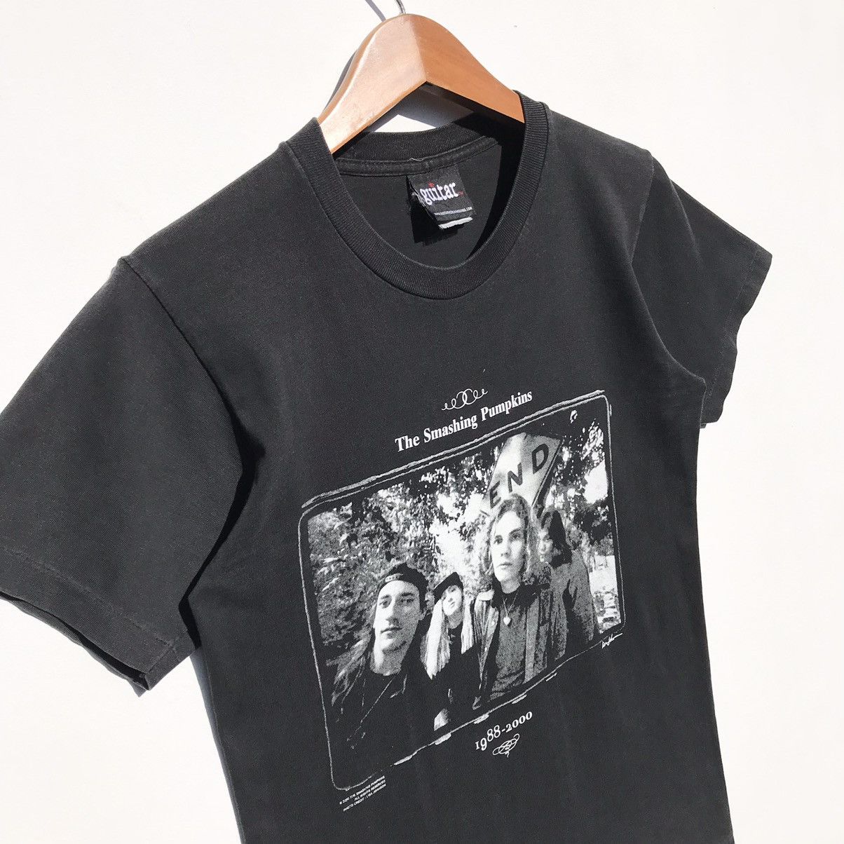 Band Tees Vintage The Smashing Pumpkins Band Tee Bootleg ©️2000 Size US S / EU 44-46 / 1 - 5 Thumbnail