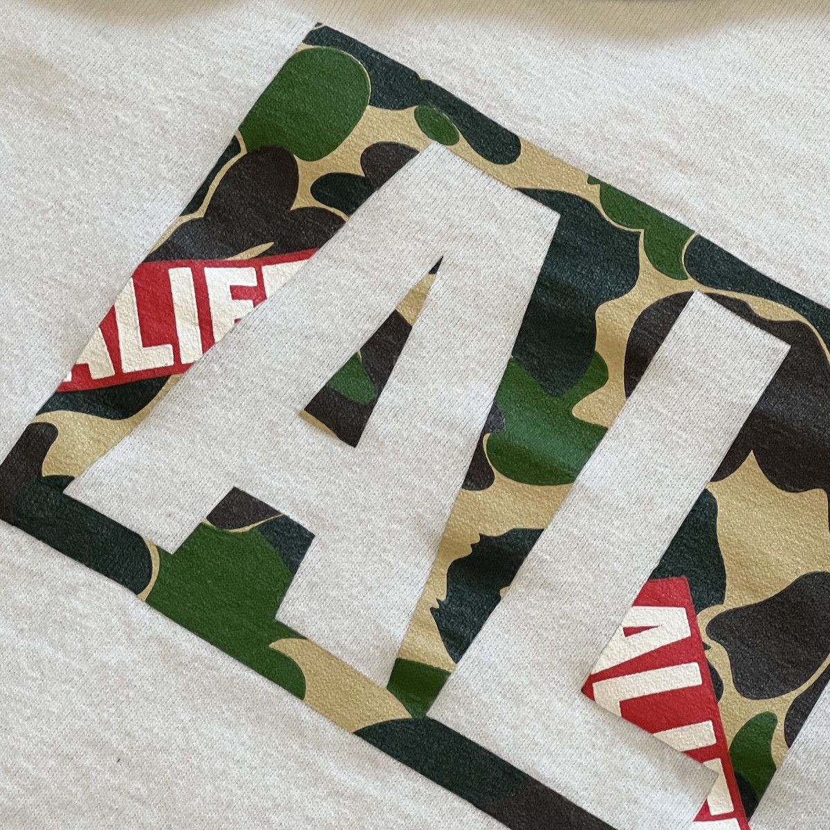 Alife × Bape Bape x Alife Camo Box Tee Size US M / EU 48-50 / 2 - 12 Thumbnail