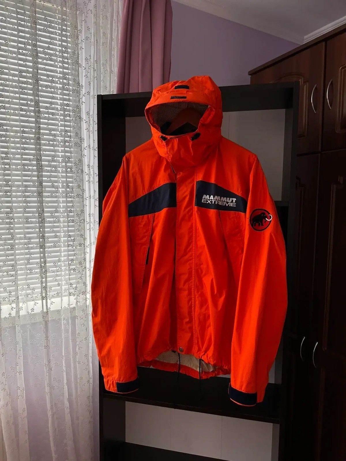 MAMMUT Mens Lava Black EXTREME GORE-TEX XCR LHOTSE Jacket Size M | eBay