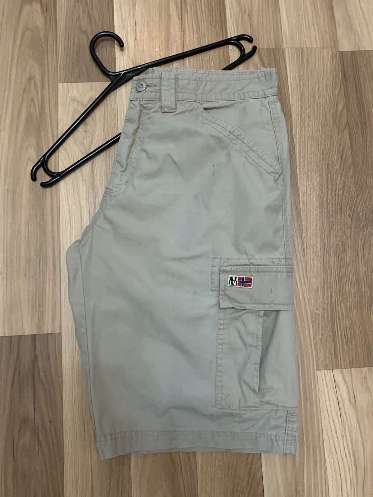 Napapijri Vintage Napapijri Cargo Shorts Size US 34 / EU 50 - 22 Thumbnail