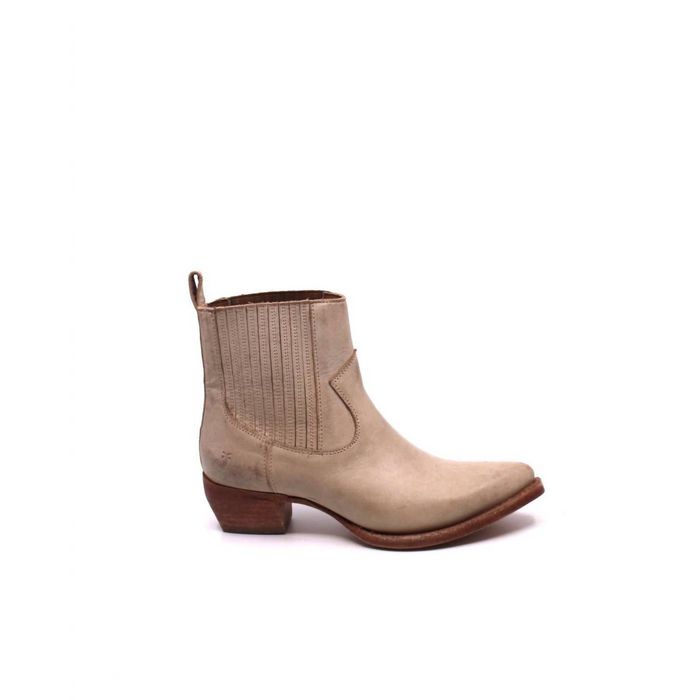 frye sacha stud chelsea