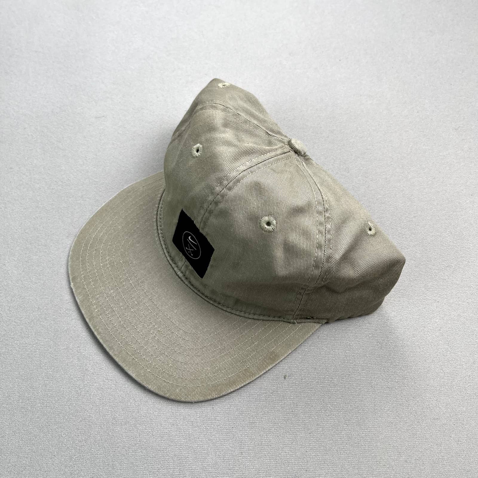 tan nike hat