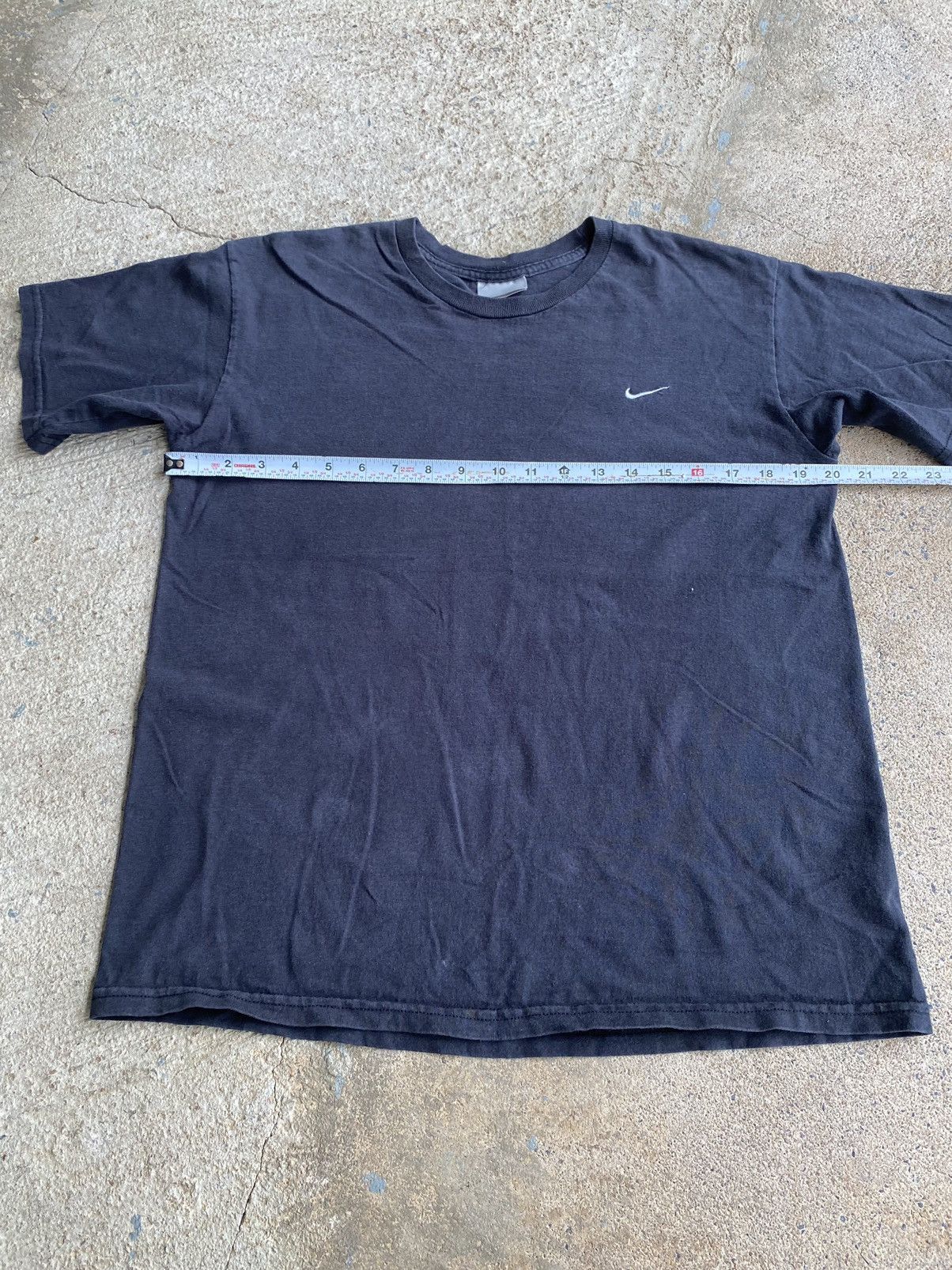 Nike × Vintage Vintage Y2K Nike Embroidered Swoosh Essential Shirt Size US M / EU 48-50 / 2 - 7 Thumbnail