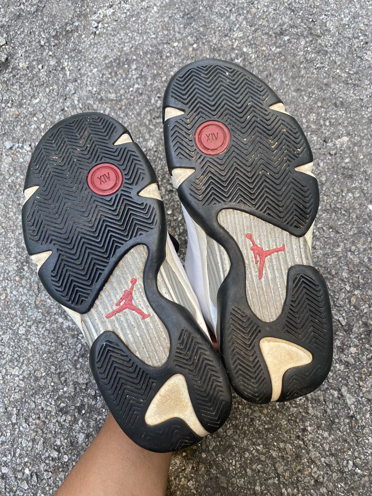 Jordan Brand Air Jordan 14 Retro 2014 Black Toe 2014 Size US 9 / EU 42 - 9 Thumbnail