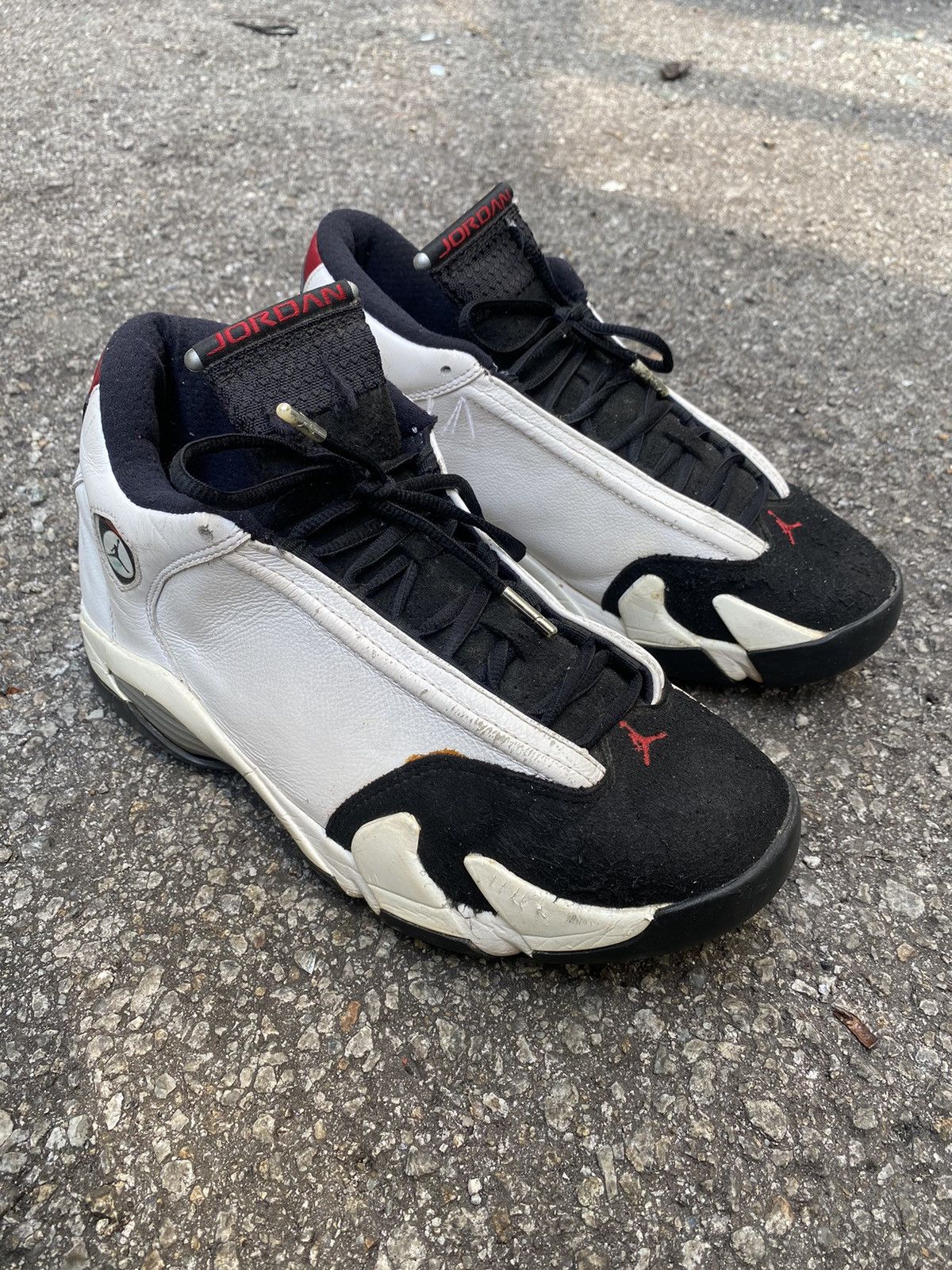 Jordan Brand Air Jordan 14 Retro 2014 Black Toe 2014 Size US 9 / EU 42 - 1 Thumbnail