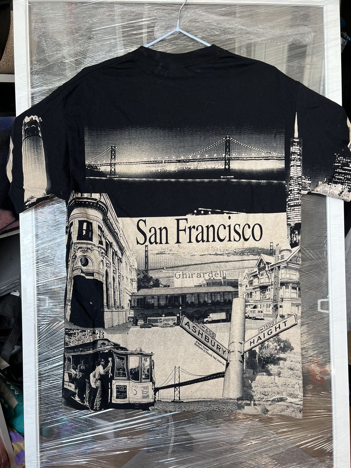 Vintage Robin Samuel San Francisco Haight Ashbury All Over Print Tee Size US M / EU 48-50 / 2 - 10 Thumbnail